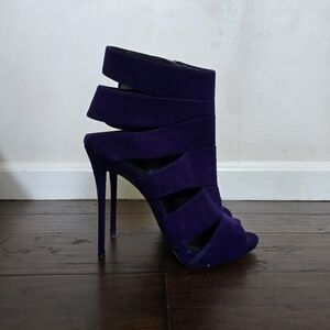 AUTHENTIC Giuseppe Zanotti - Coline Suede Cut Out